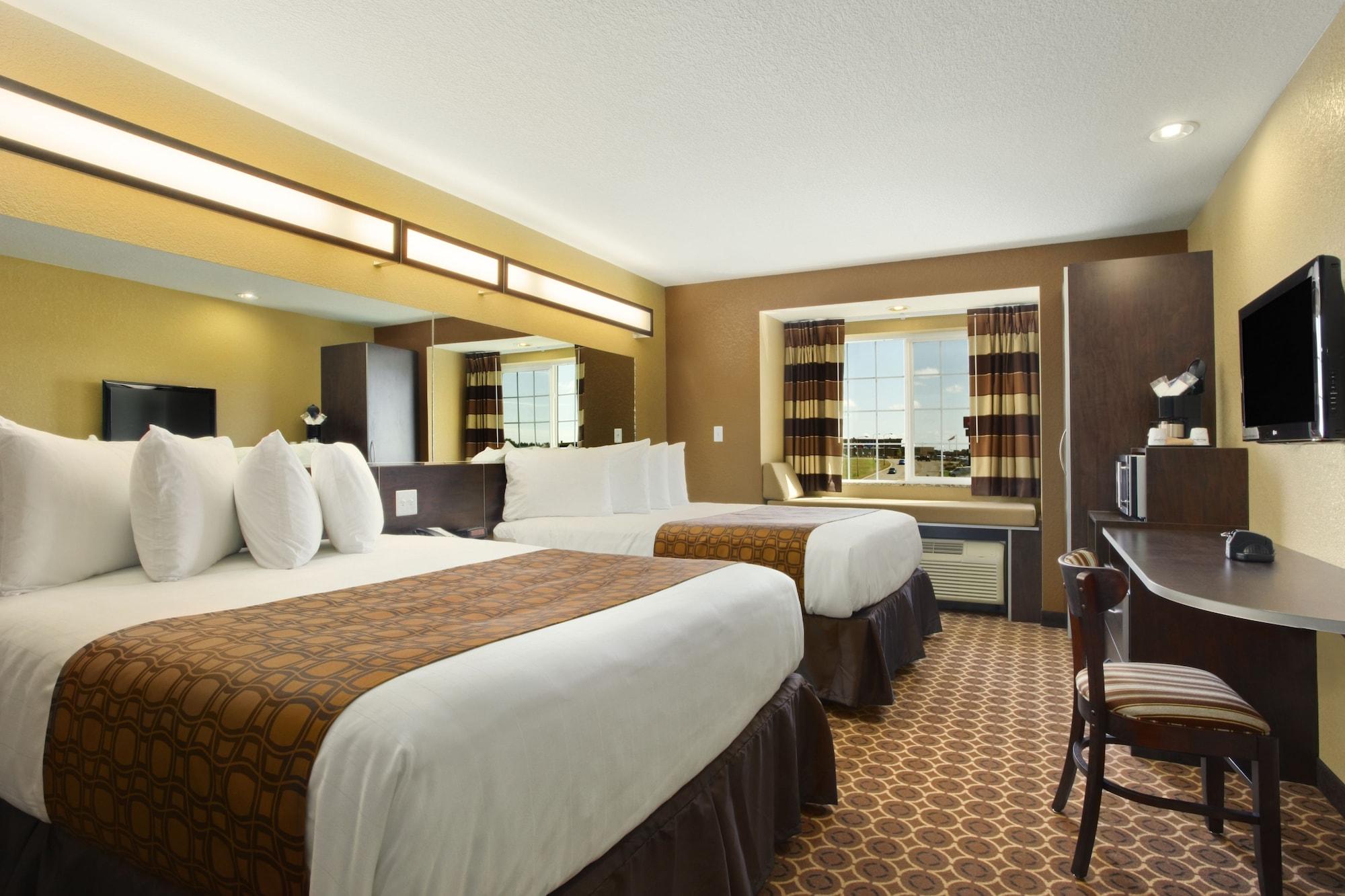Microtel Inn & Suites By Wyndham Dickinson Zewnętrze zdjęcie