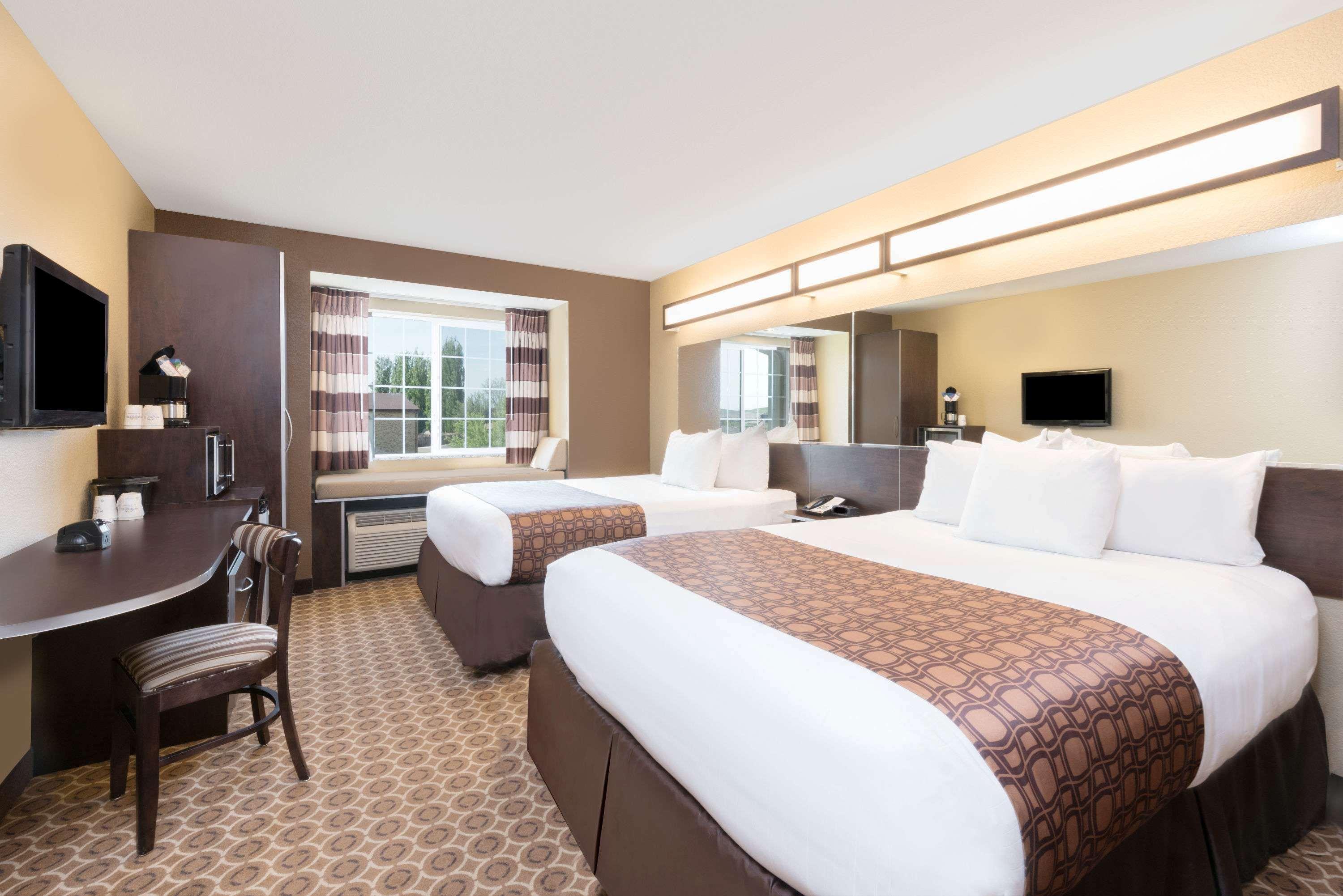 Microtel Inn & Suites By Wyndham Dickinson Zewnętrze zdjęcie