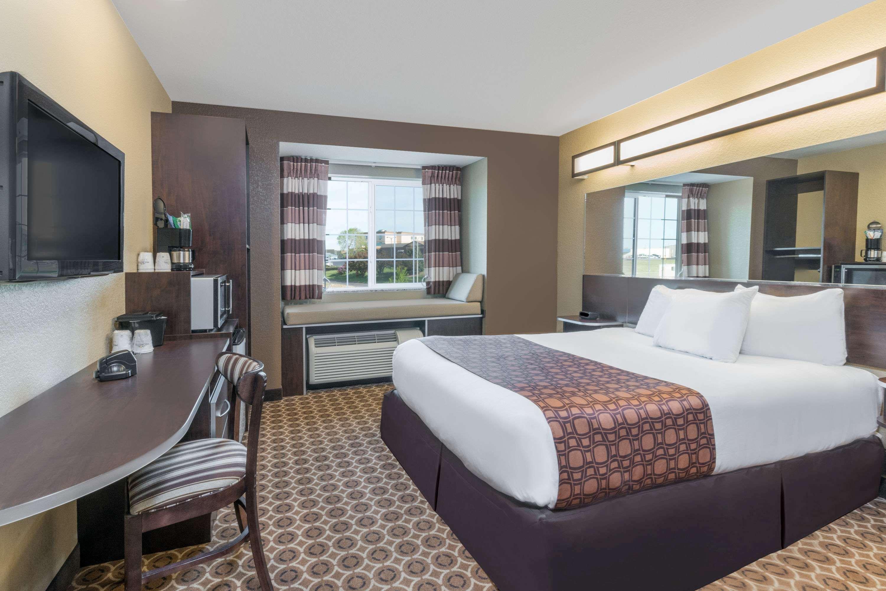 Microtel Inn & Suites By Wyndham Dickinson Zewnętrze zdjęcie