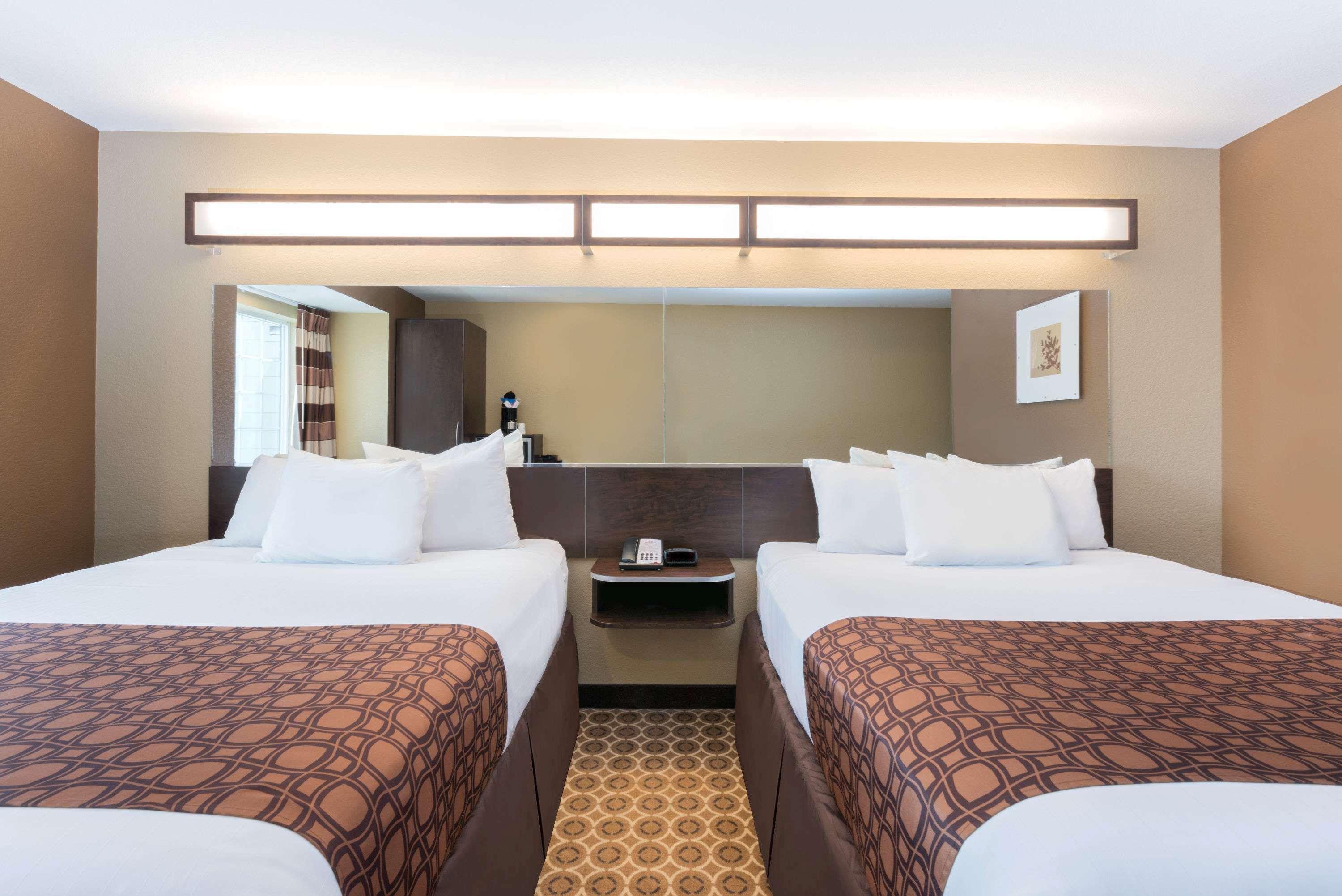 Microtel Inn & Suites By Wyndham Dickinson Zewnętrze zdjęcie