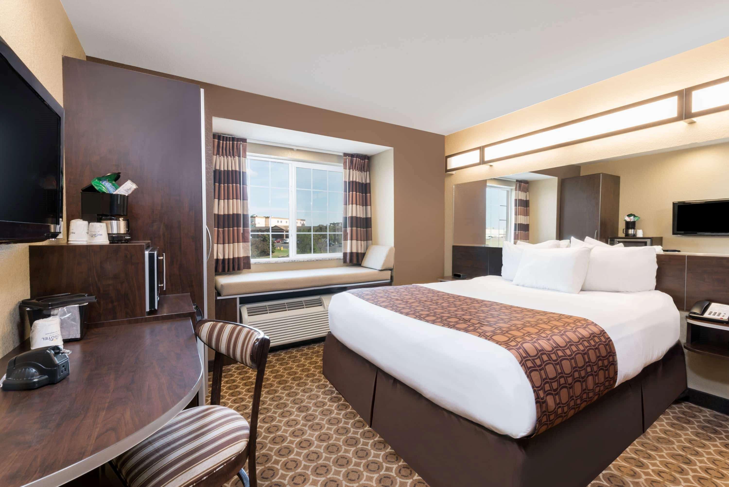 Microtel Inn & Suites By Wyndham Dickinson Zewnętrze zdjęcie