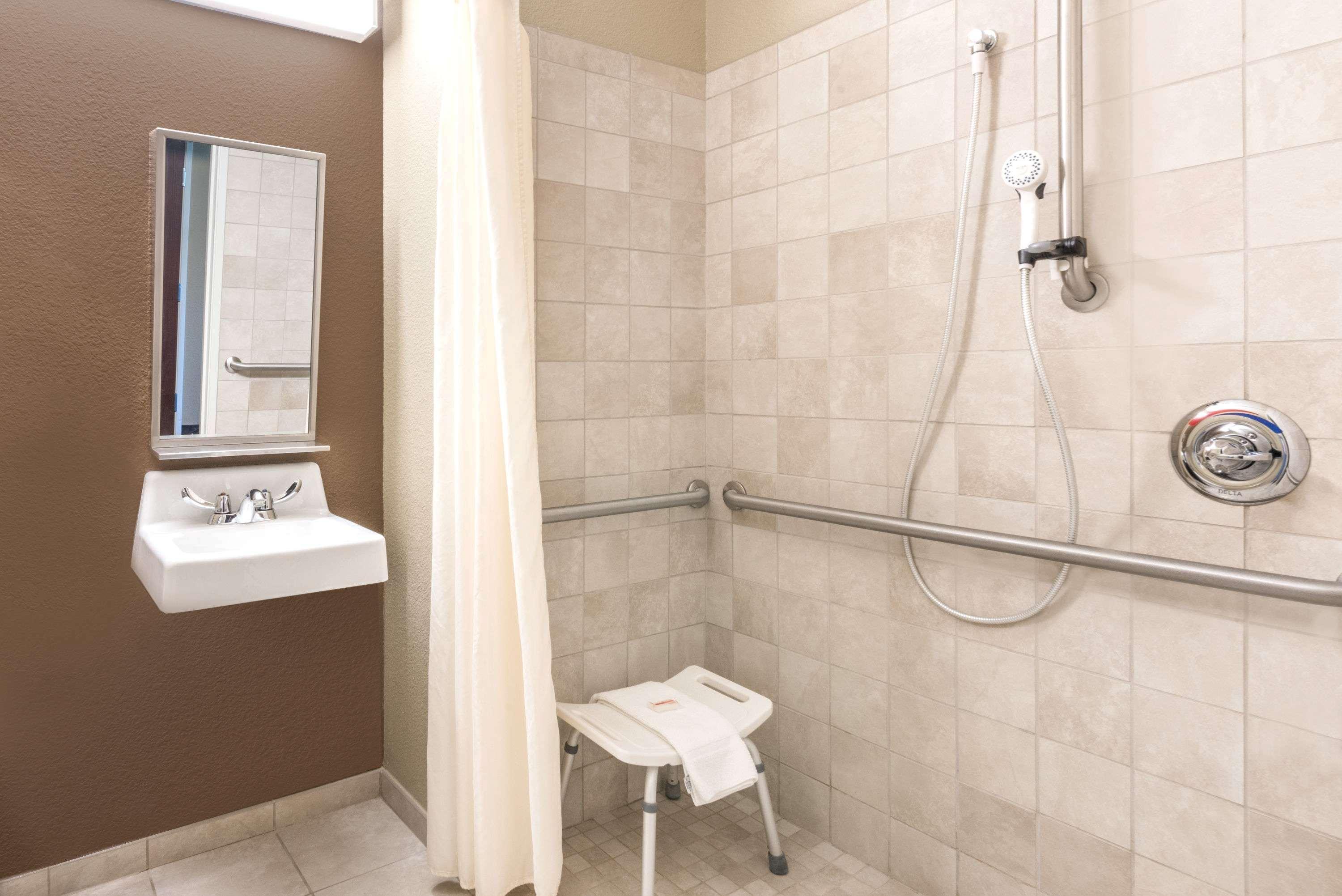 Microtel Inn & Suites By Wyndham Dickinson Zewnętrze zdjęcie